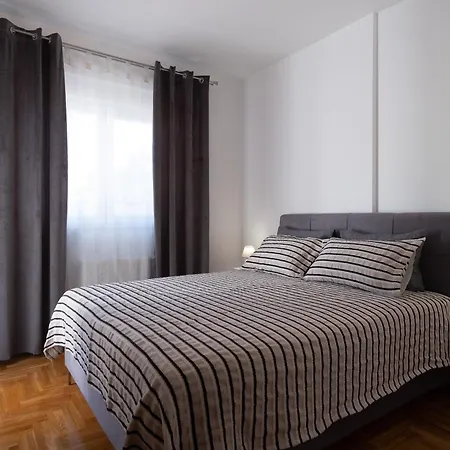 Apartment Two-bedroom Oasis